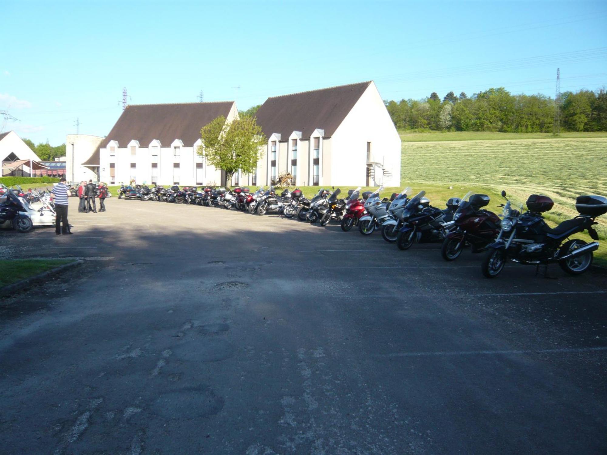 Auberge De Bourgogne Tonnerre Ngoại thất bức ảnh
